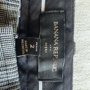 Banana Republic Plaid pants W 30 Inch 28 Very Soft Like New .